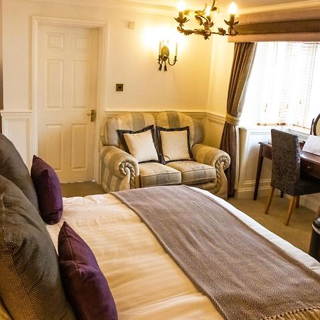 The Lord Bute Hotell Highcliffe Exteriör bild